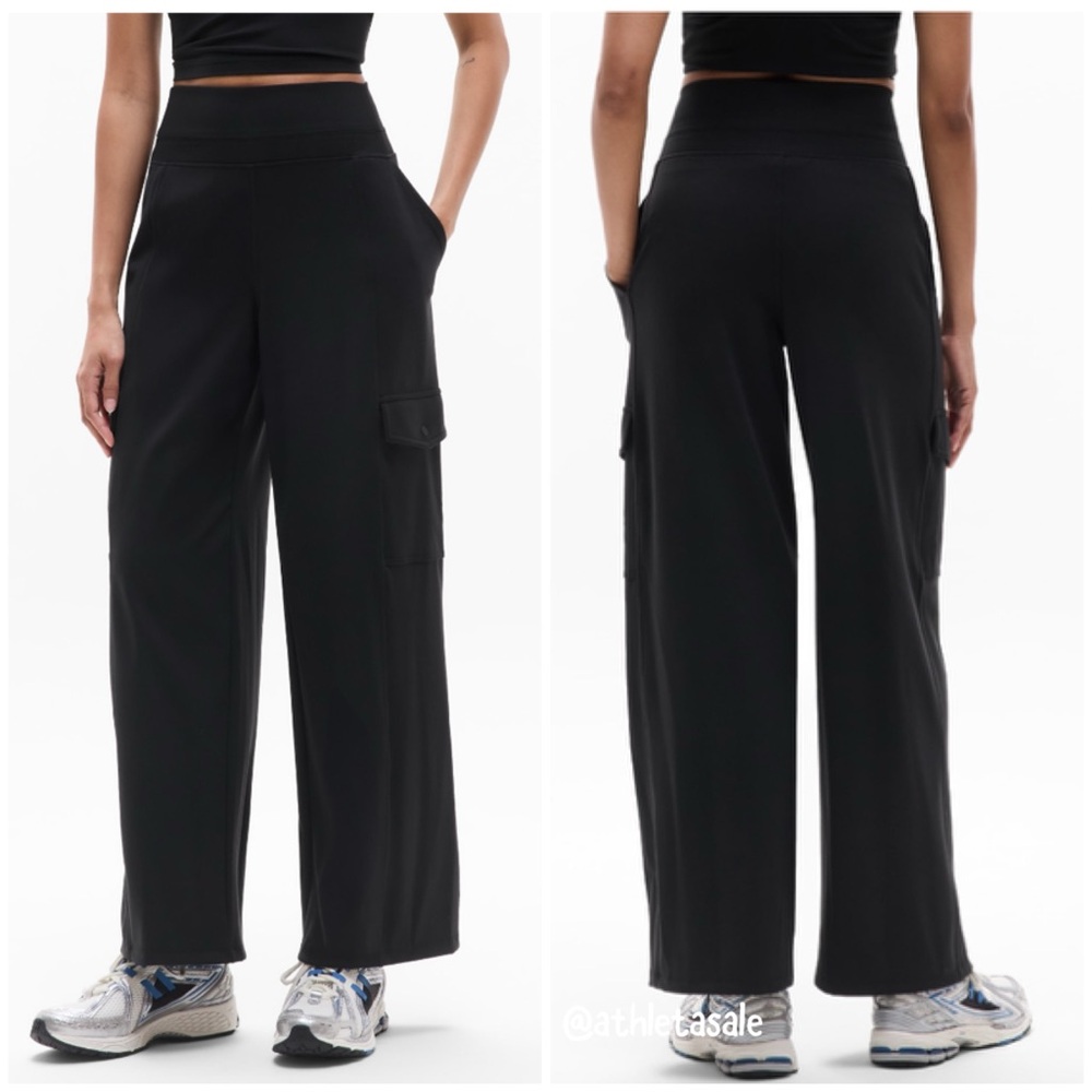 Women's Black Wide-Leg Cargo Pants
